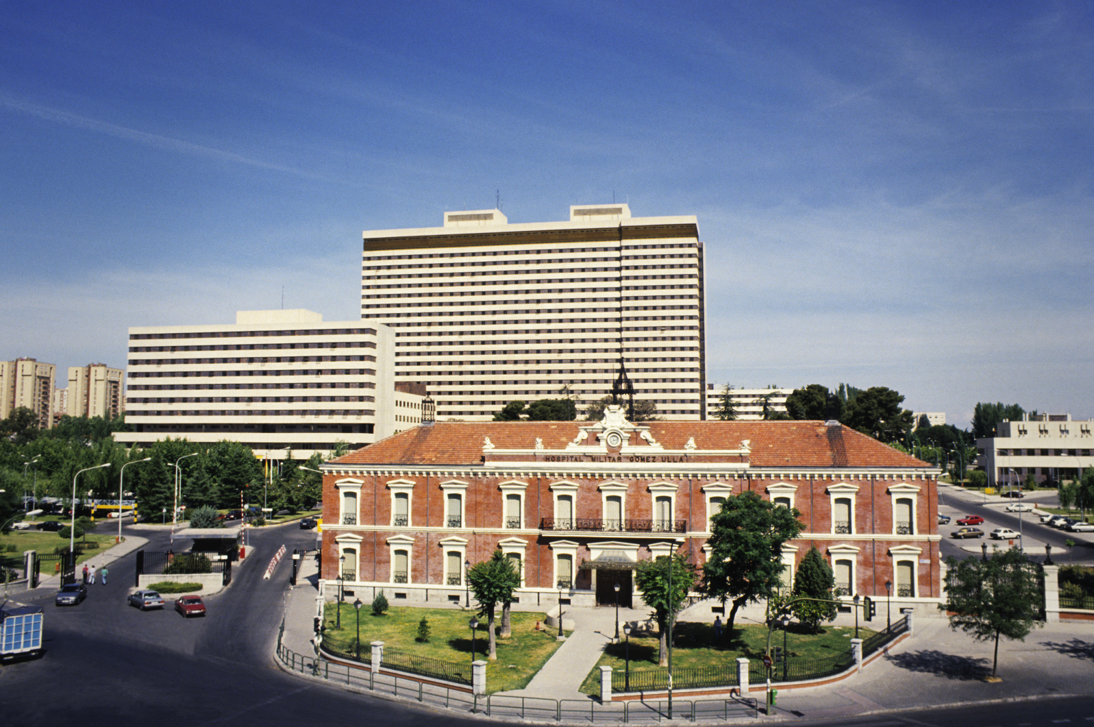 Pabellón histórico y Hospital