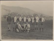 Pulsa aquí para aumentar la imagen Once titular del C.D. Fábrica de Armas de Oviedo. C. 1948